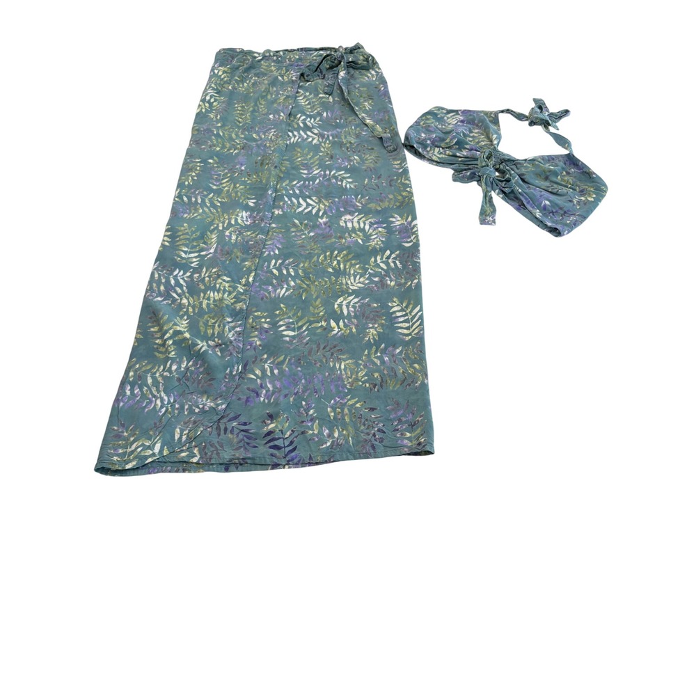 One Size Hibiscus Collection Hawaii Maxi Skirt and Crop top Floral Beachy Set